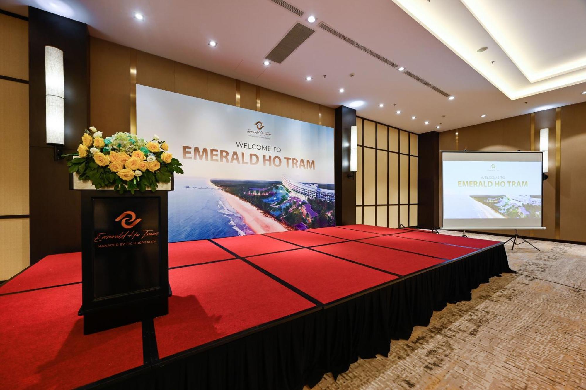 Emerald Ho Tram Resort Luaran gambar